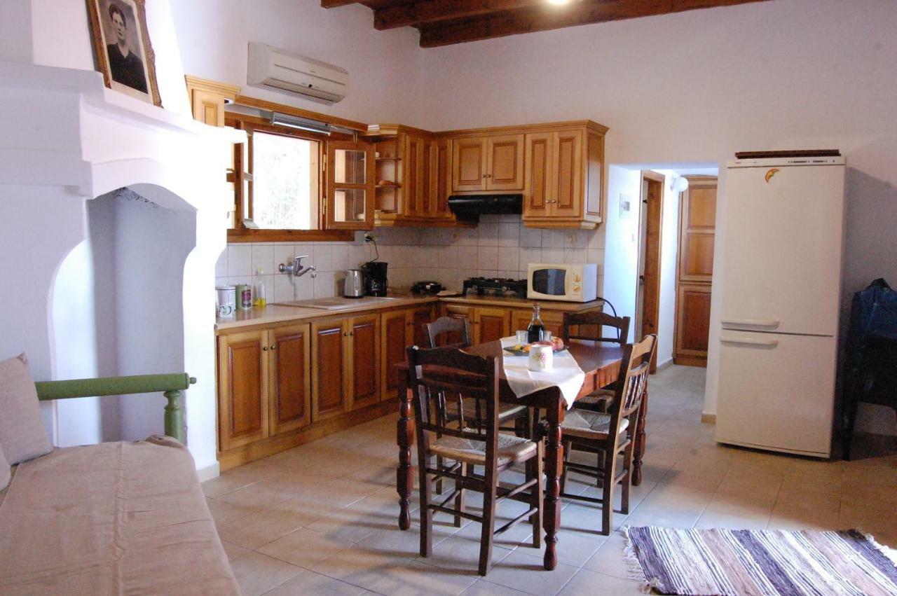 Villa Old Winery House à Kolymbari Extérieur photo